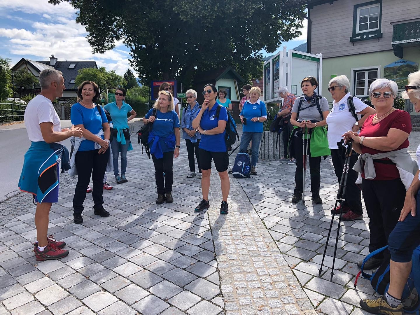 06.08. Pressefrühstück und Wanderung mit Friends and Partners